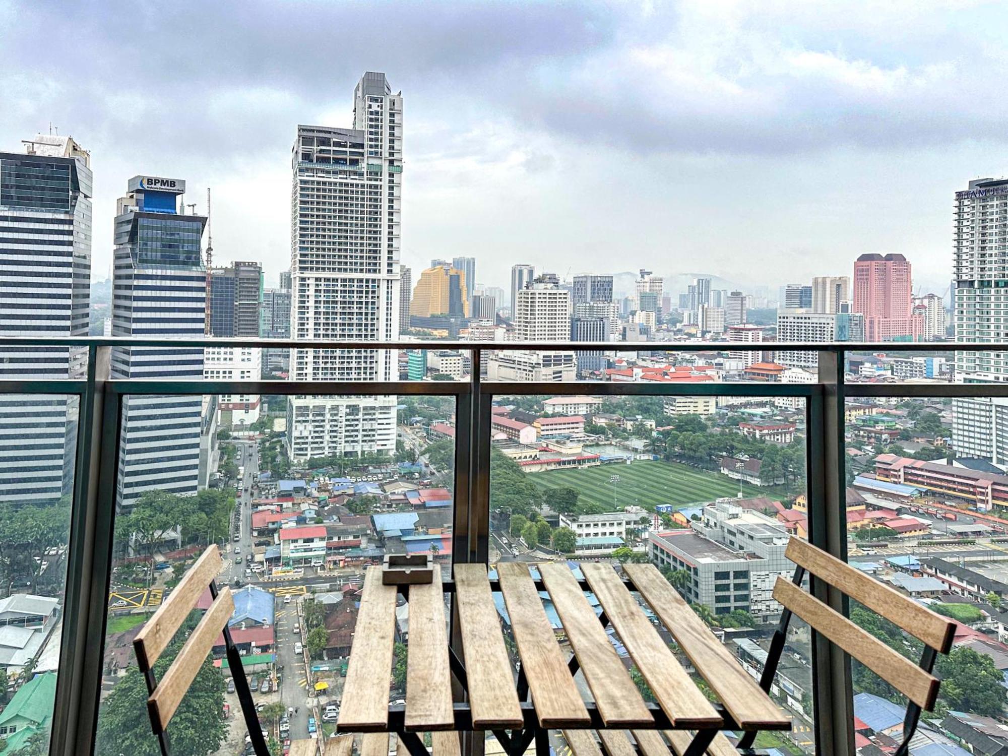 Summer Suites Klcc By Apartx Kuala Lumpur Eksteriør bilde